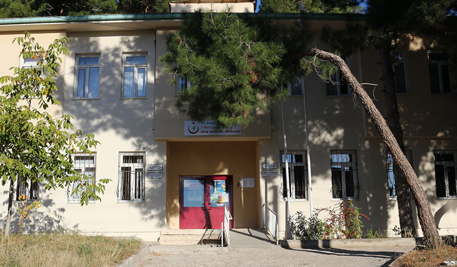 Dinar 1 Nolu Aile Sağlığı Merkezi hizmet binası